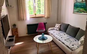 Crystal Lakes Apartment